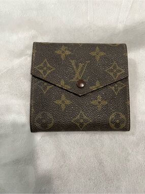 Louis Vuitton Monogram Envelope Wallet in Brown and Gold
Vintage Louis Vuitton